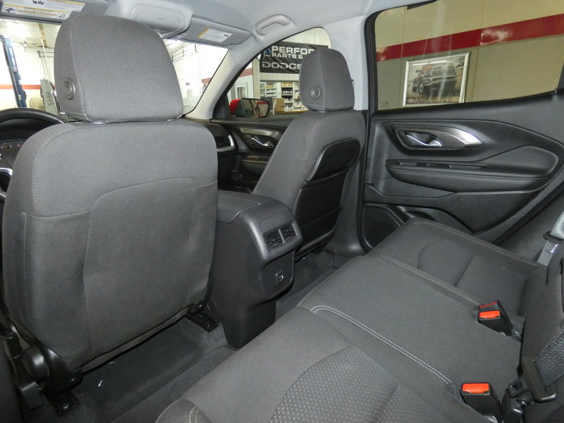 Used 2024 GMC Terrain SLE image 21