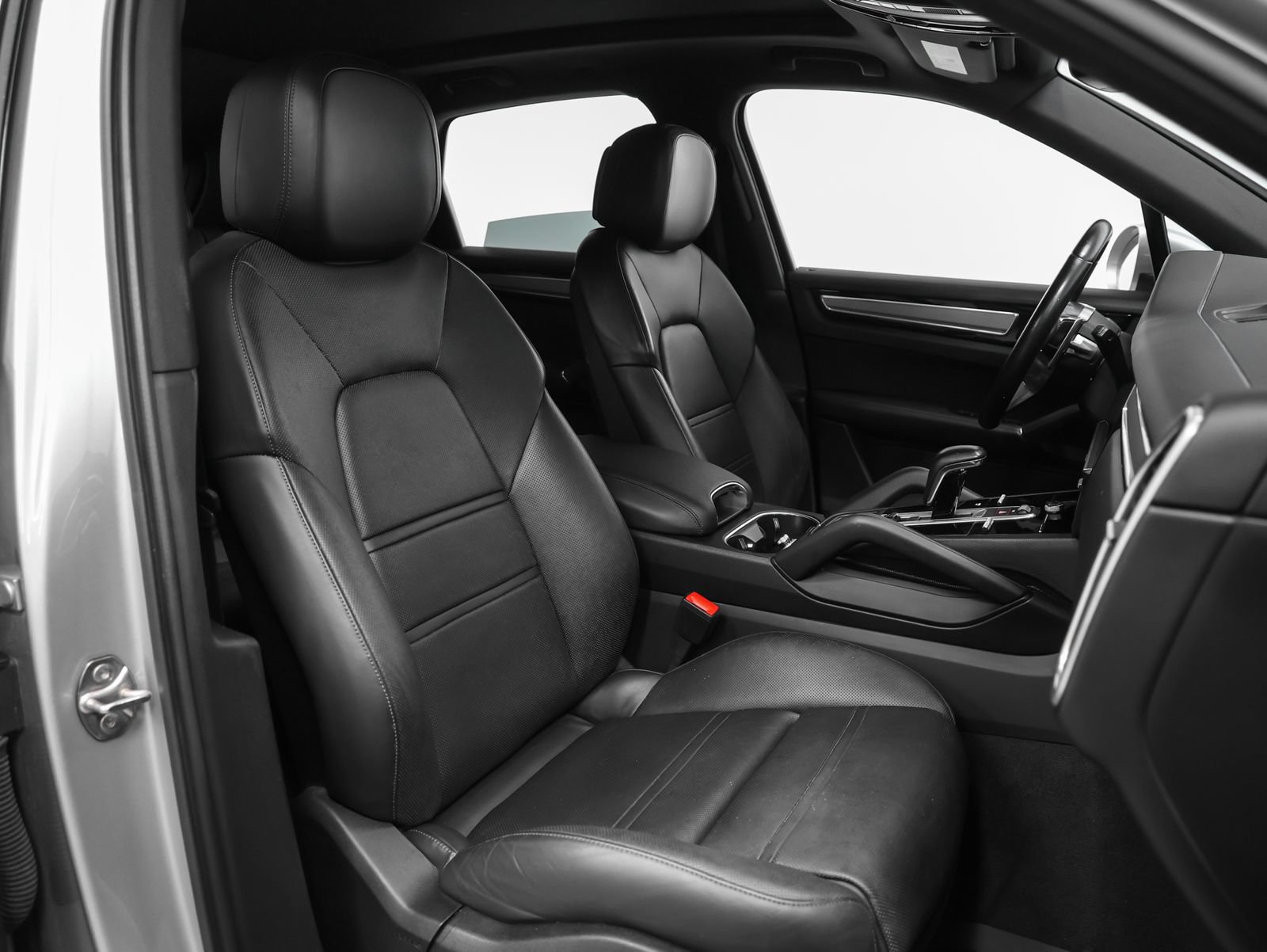 Certified 2021 Porsche Cayenne AWD/4WD image 20