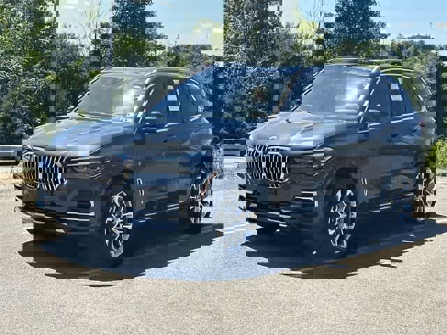 Used 2022 BMW X5 xDrive40i w/ Premium Package