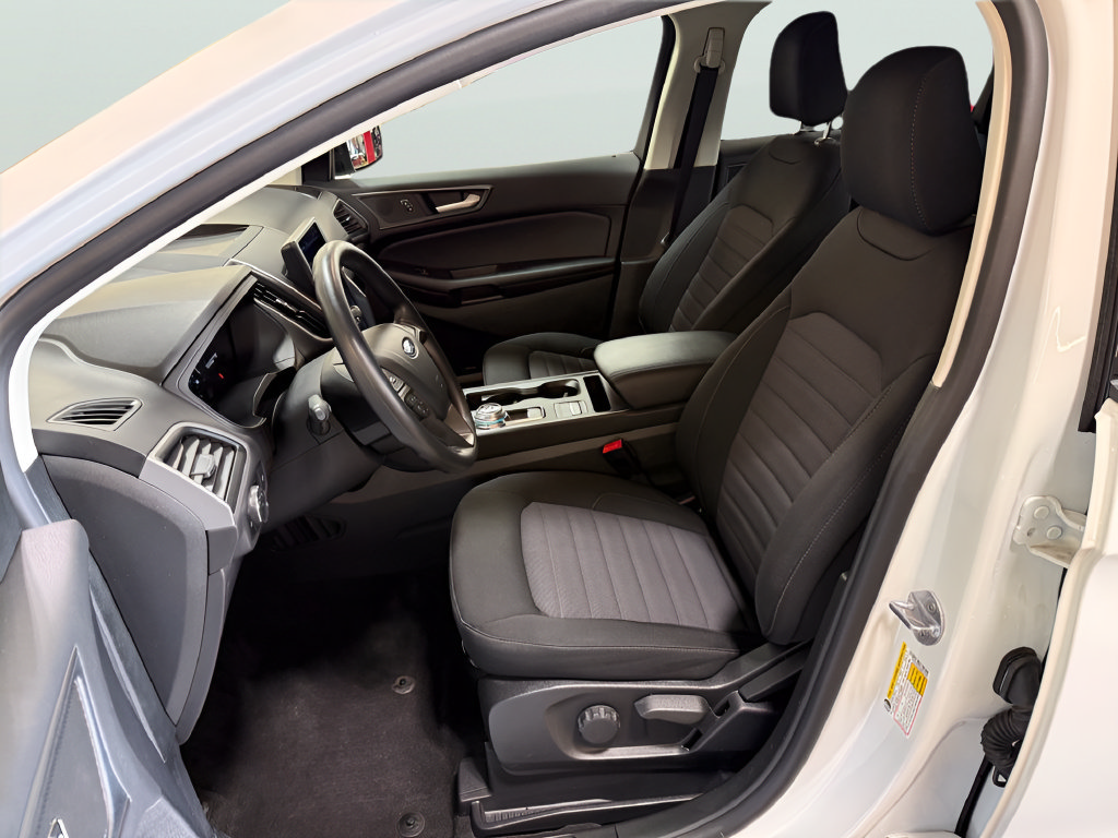 Used 2024 Ford Edge SE w/ Black Appearance Package AWD/4WD image 22