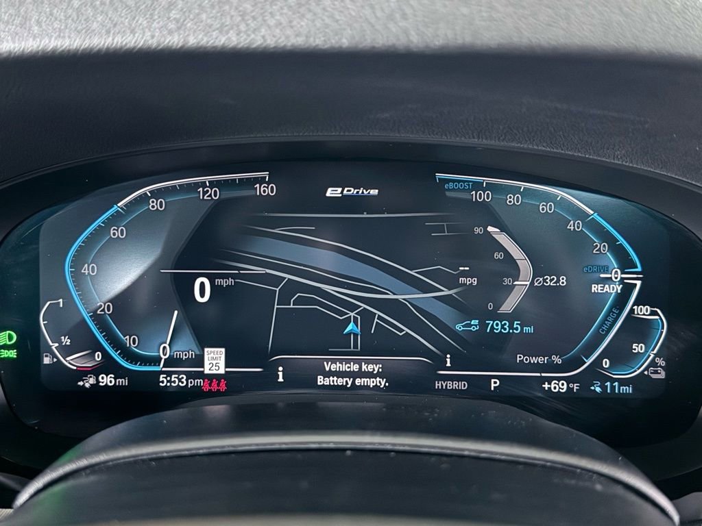 Used 2023 BMW 530e xDrive w/ Premium Package image 31