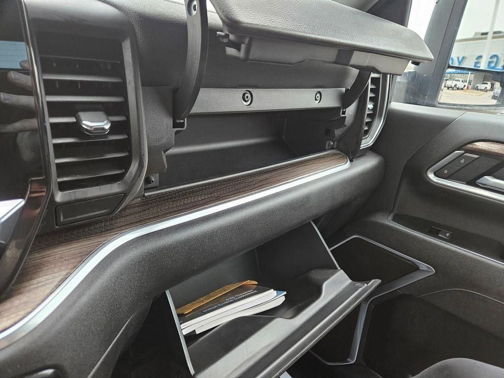 Used 2025 Chevrolet Silverado 2500 LT w/ All Star Edition image 22