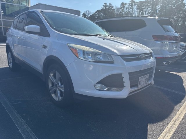 Used 2016 Ford Escape SE image 3