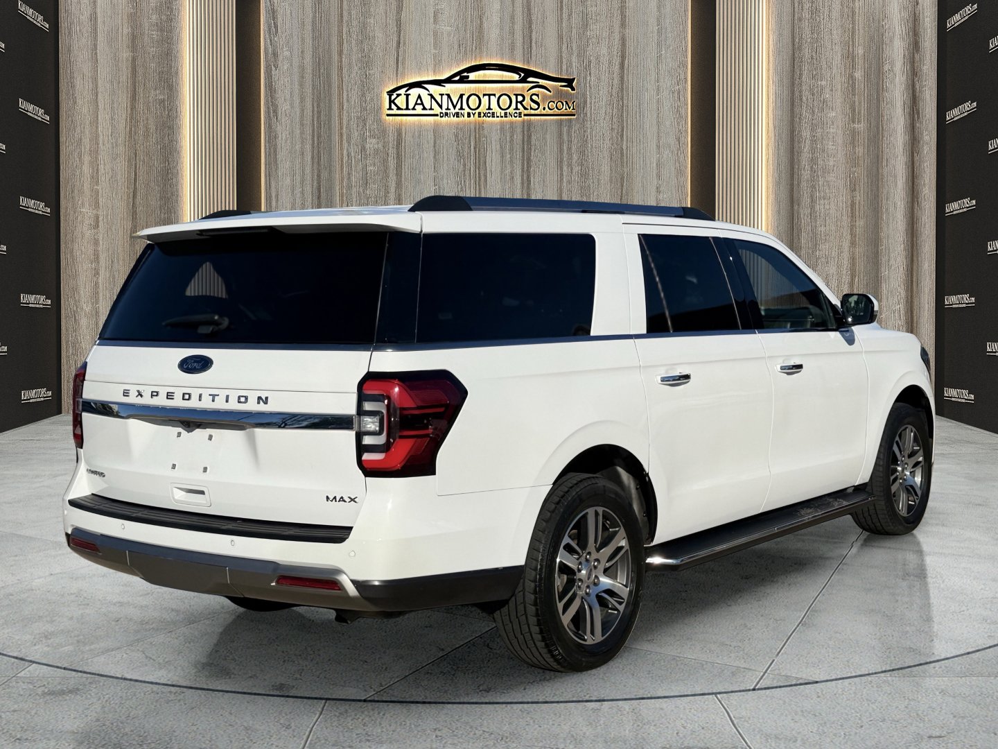Used 2023 Ford Expedition Max Limited image 7