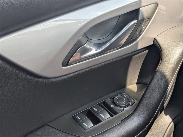 Used 2025 Chevrolet Blazer LT image 21