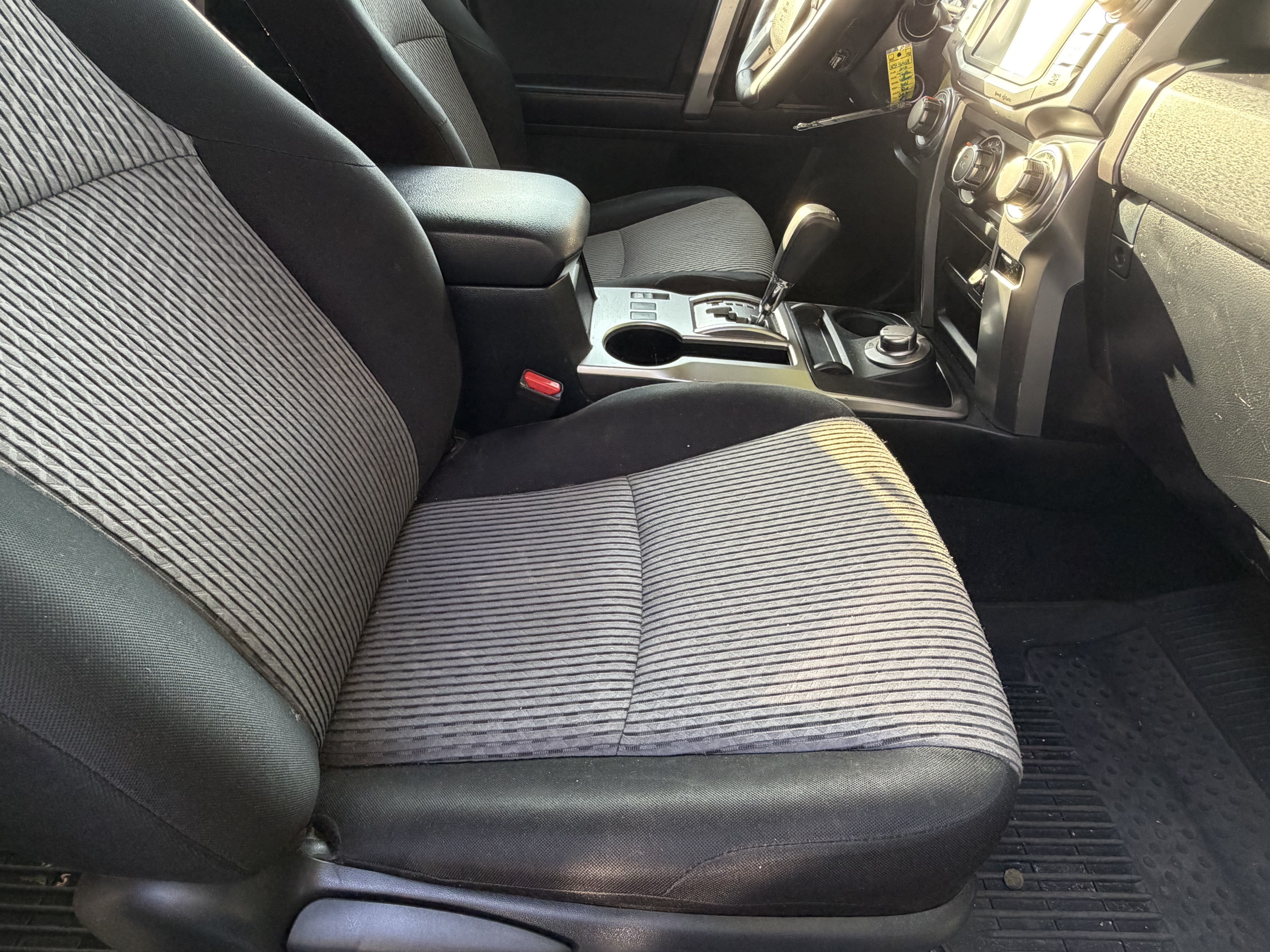 Used 2016 Toyota 4Runner SR5 AWD/4WD image 43