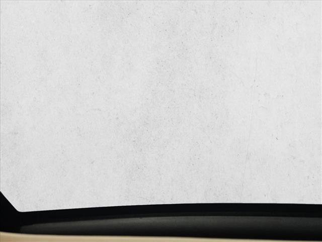 Used 2009 Lincoln MKS image 20