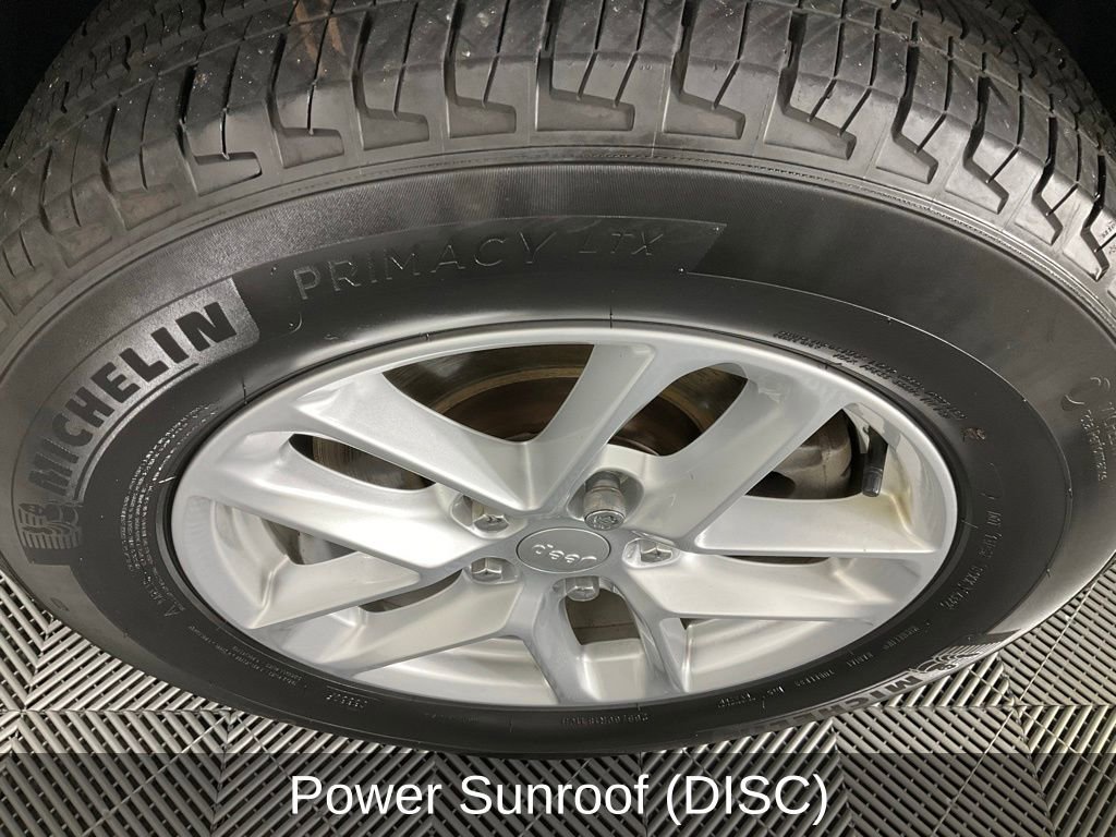 Certified 2023 Jeep Grand Cherokee L Laredo image 10