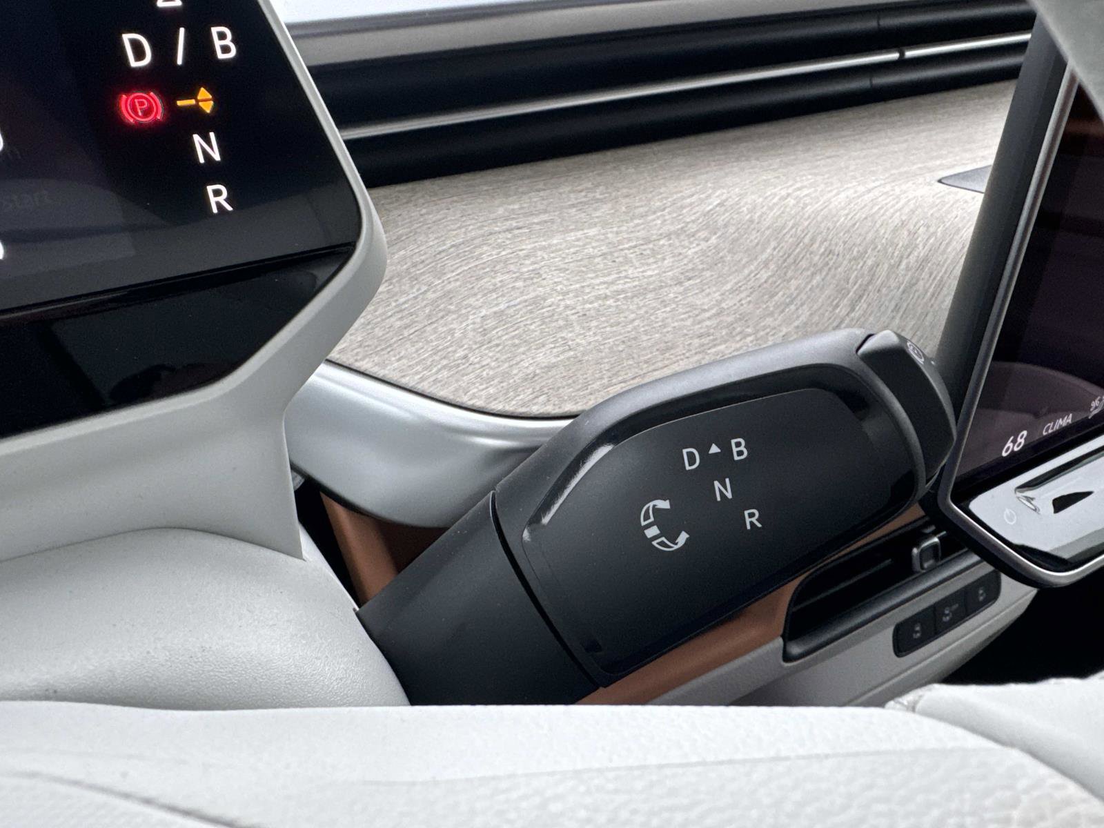 New 2025 Volkswagen ID. Buzz Pro S Plus image 19