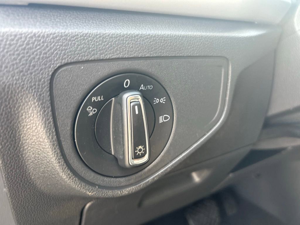 Certified 2023 Volkswagen Atlas SE image 51