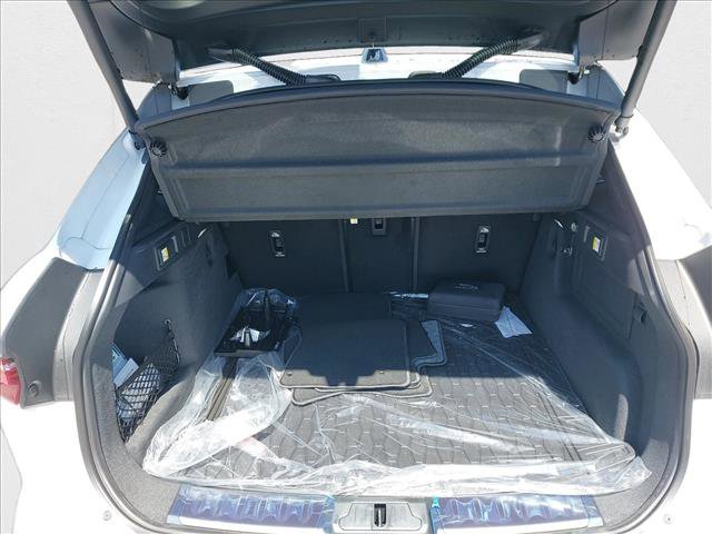 New 2026 Jaguar F-PACE R-Dynamic S image 9