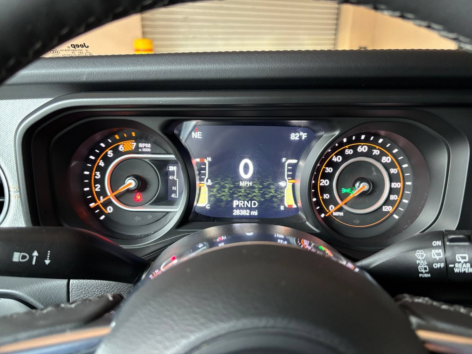 Used 2025 Jeep Wrangler Unlimited Sahara AWD/4WD image 39