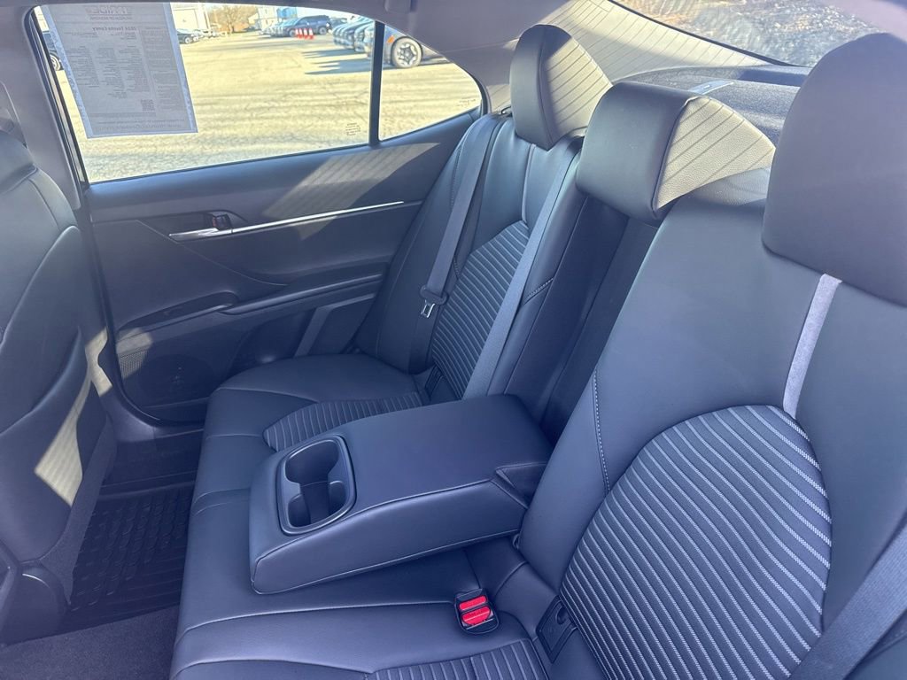 Used 2024 Toyota Camry SE w/ Convenience Package image 37
