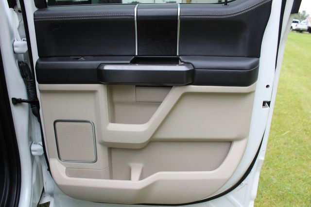 Used 2020 Ford F350 Limited image 32
