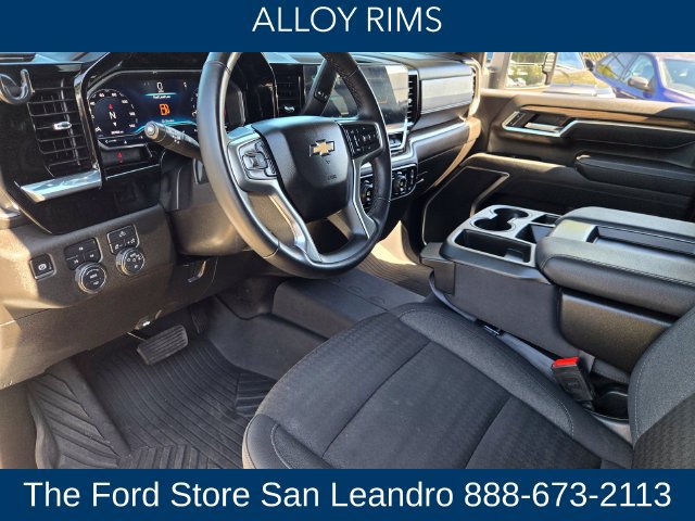 Used 2025 Chevrolet Silverado 2500 LT AWD/4WD image 12