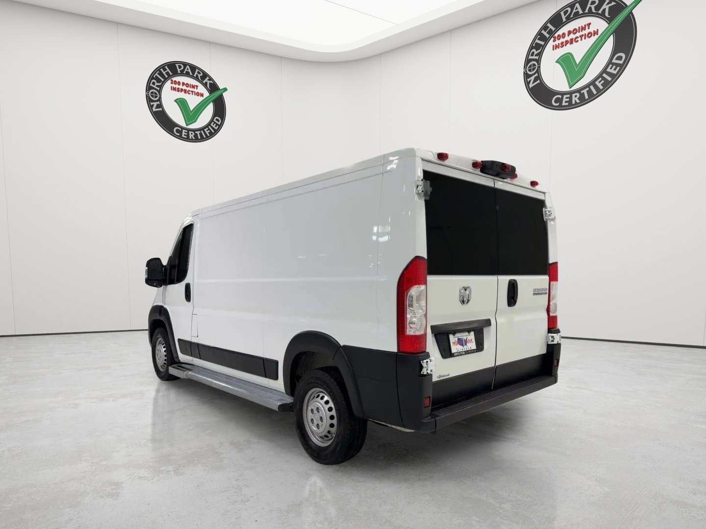 Used 2025 RAM ProMaster 2500 w/ U-Haul Equipment Group FWD image 3