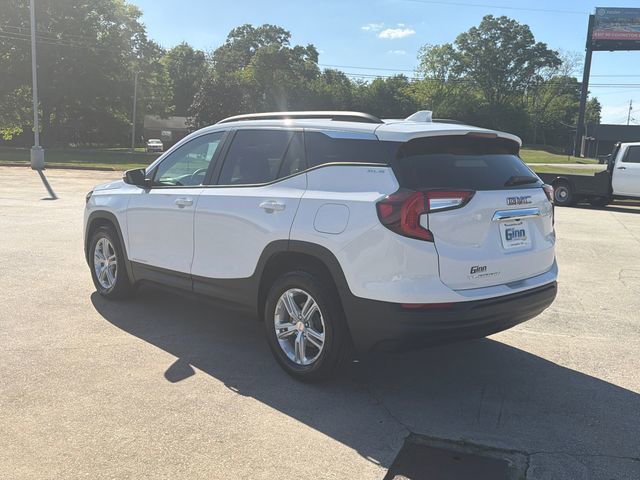 Used 2024 GMC Terrain SLE w/ Driver Convenience Package image 7