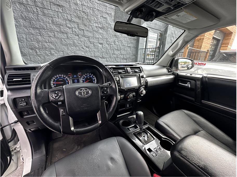 Used 2016 Toyota 4Runner Trail Premium AWD/4WD image 14