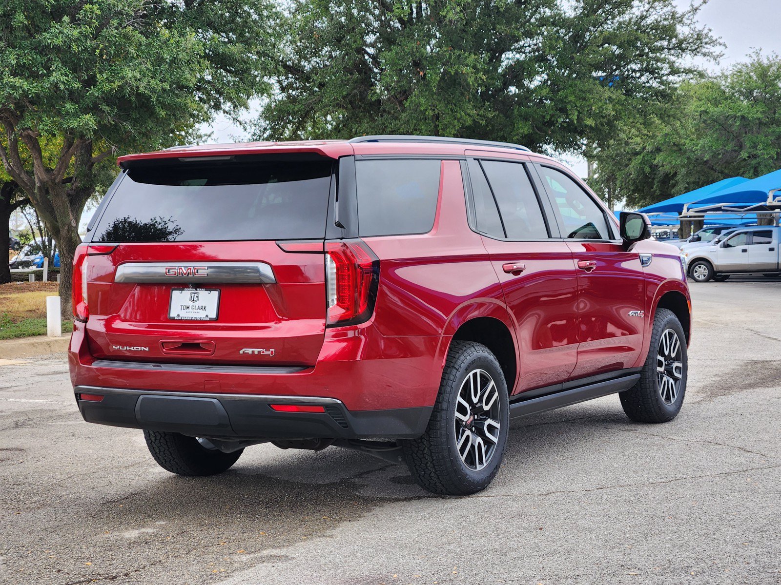 Used 2021 GMC Yukon AT4 w/ AT4 Premium Plus Package AWD/4WD image 5
