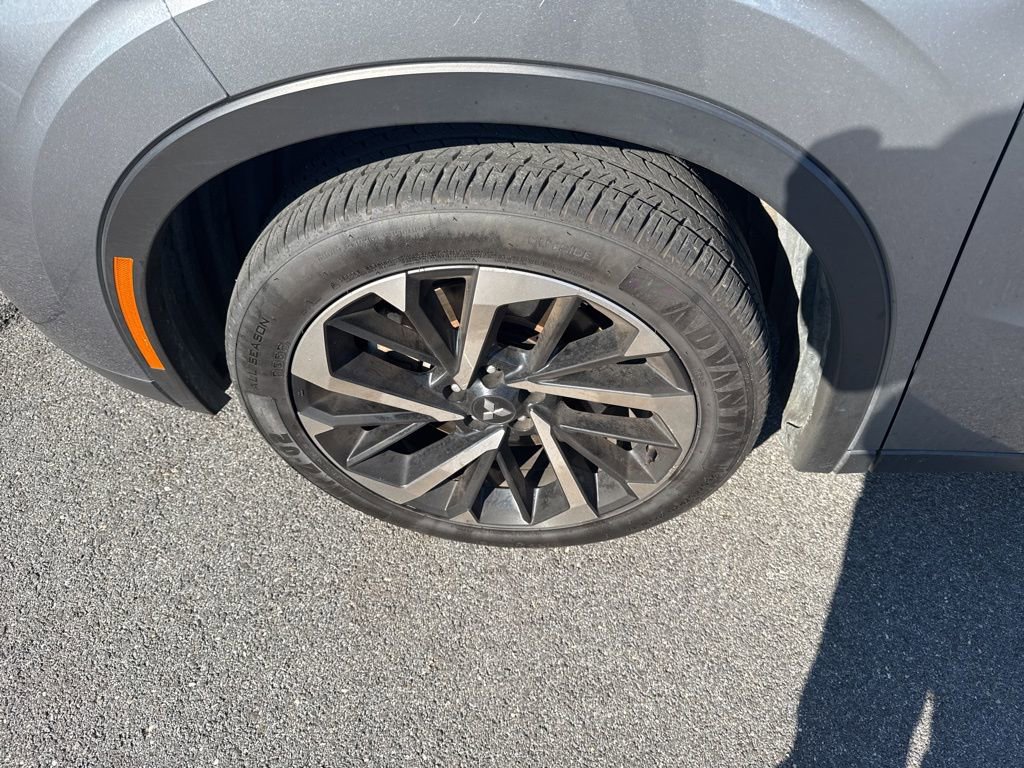 Used 2024 Mitsubishi Outlander SE image 12