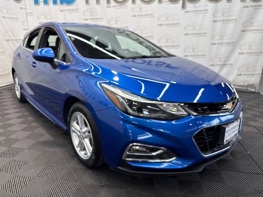 Used 2017 Chevrolet Cruze LT FWD image 11