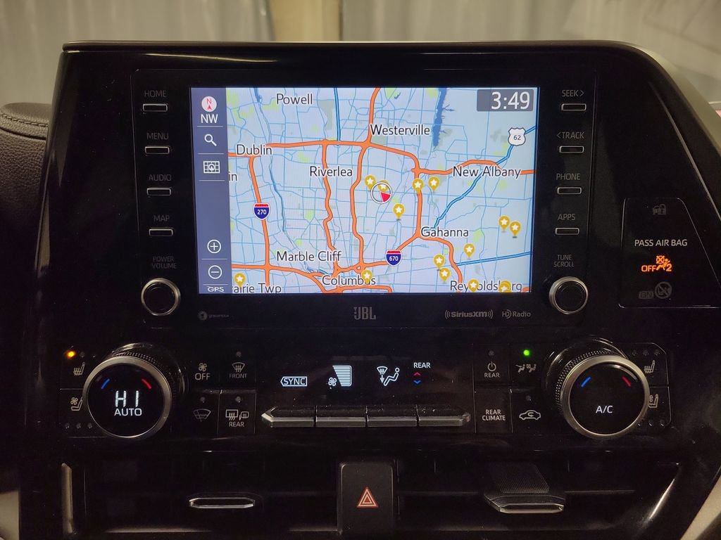 Used 2021 Toyota Highlander Limited image 19