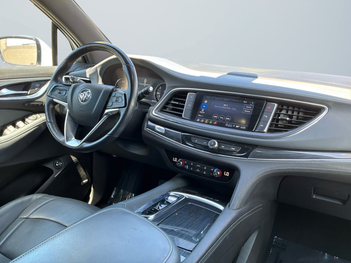Used 2024 Buick Enclave Premium AWD/4WD image 14