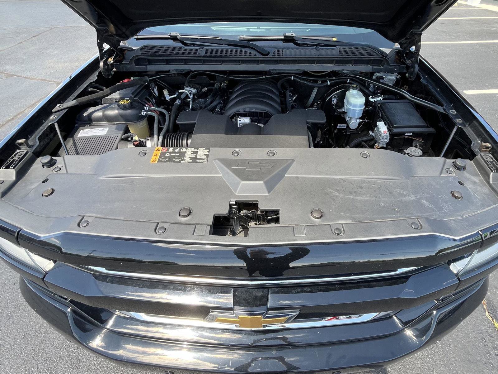 Used 2018 Chevrolet Silverado 1500 LTZ Z71 w/ LTZ Plus Package AWD/4WD image 27