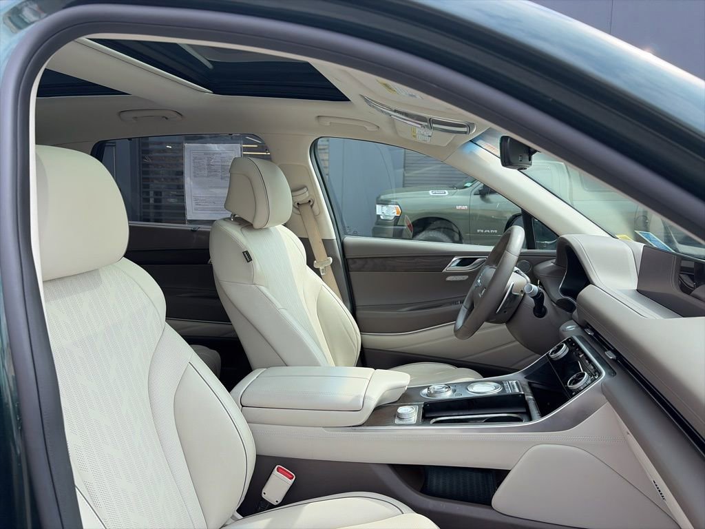 Certified 2022 Genesis GV80 2.5T w/ Prestige Package 04 AWD/4WD image 9