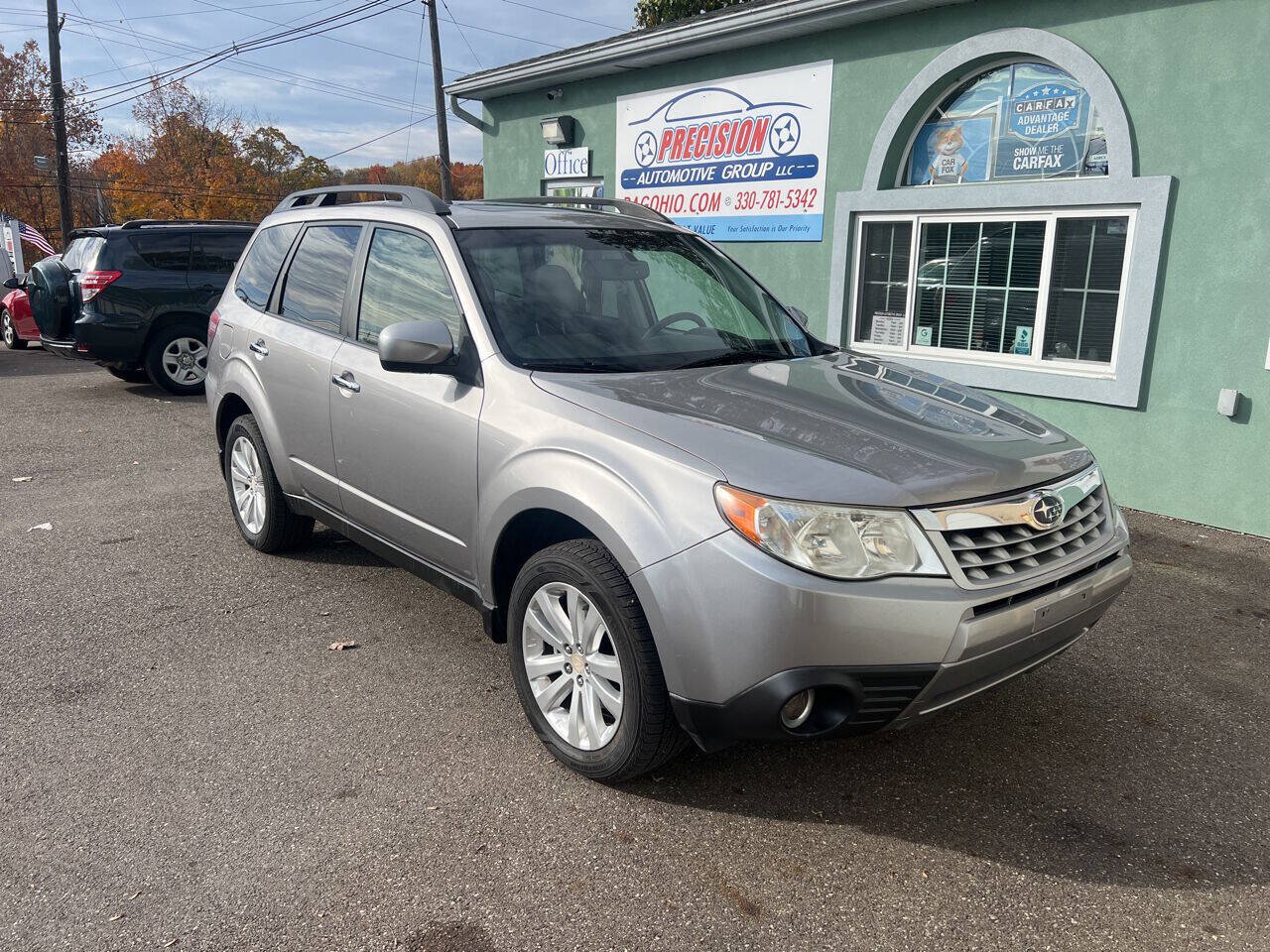 Used 2011 Subaru Forester 2.5X Limited AWD/4WD image 2