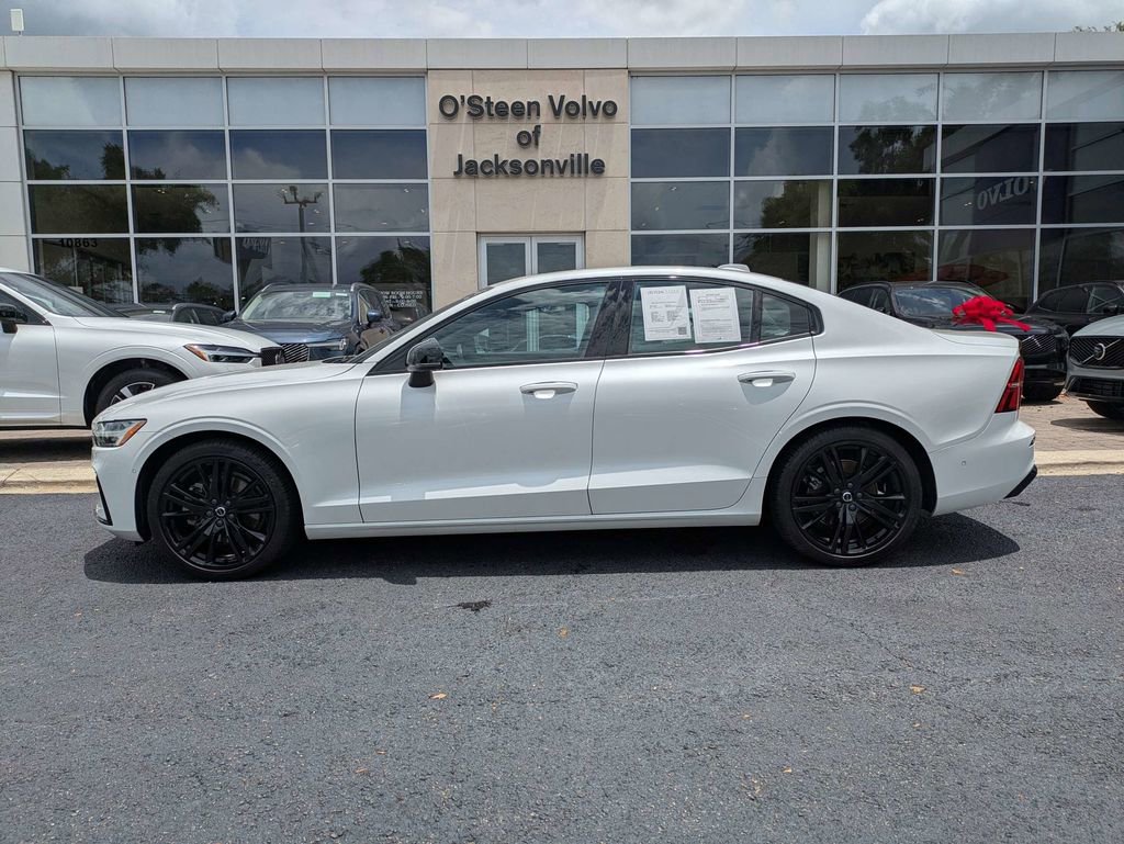 Certified 2023 Volvo S60 B5 Plus w/ Climate Package AWD/4WD image 3