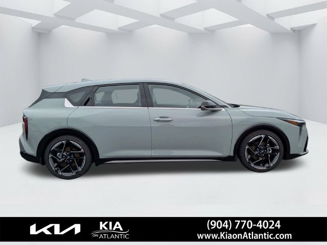 New 2026 Kia K4 GT-Line FWD image 2