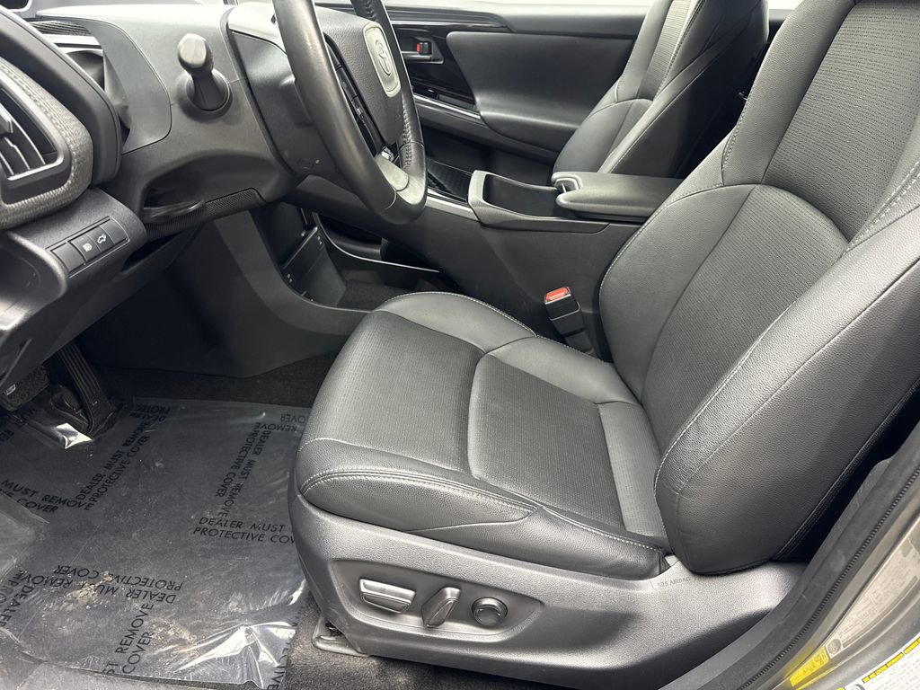 Used 2023 Toyota bZ4X Limited w/ Weather Package image 27