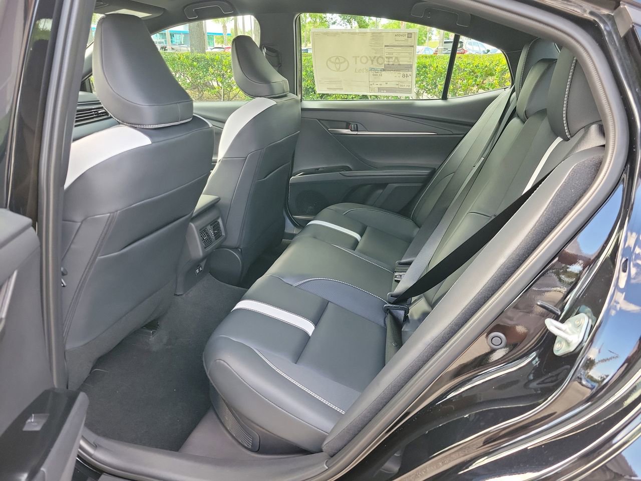 Used 2026 Toyota Camry SE image 11