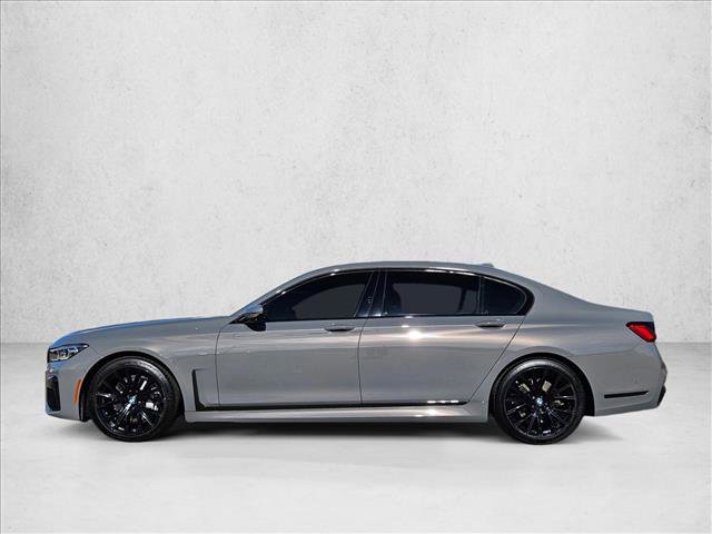 Used 2022 BMW 740i 740i w/ M Sport Package image 9