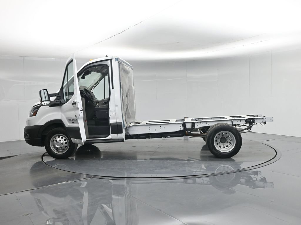 New 2025 Ford Transit 350 DRW w/ Interior Upgrade Package RWD image 29