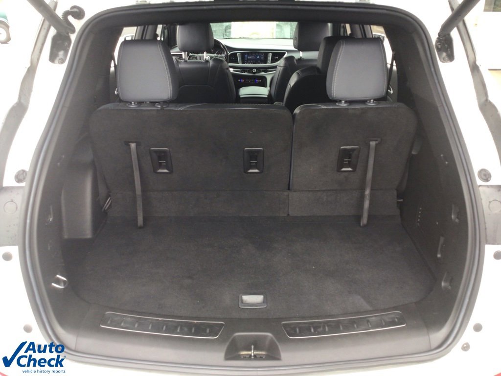 Used 2022 Buick Enclave Essence image 21
