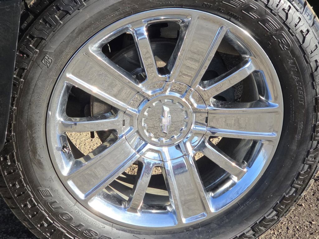 Used 2018 Chevrolet Silverado 1500 High Country image 11