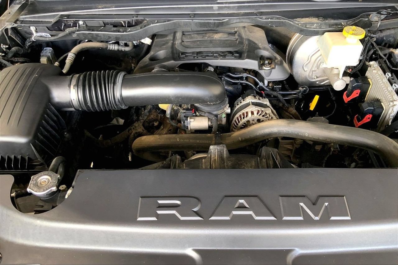 Used 2021 RAM 1500 Laramie AWD/4WD image 9
