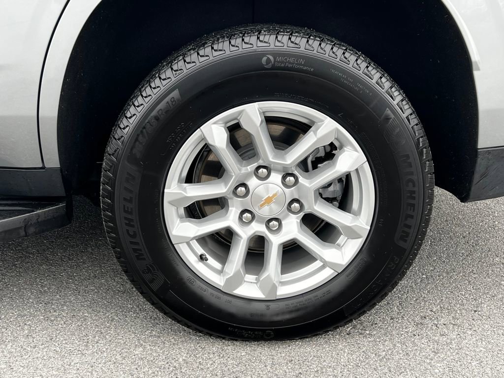 Used 2025 Chevrolet Tahoe LT image 14