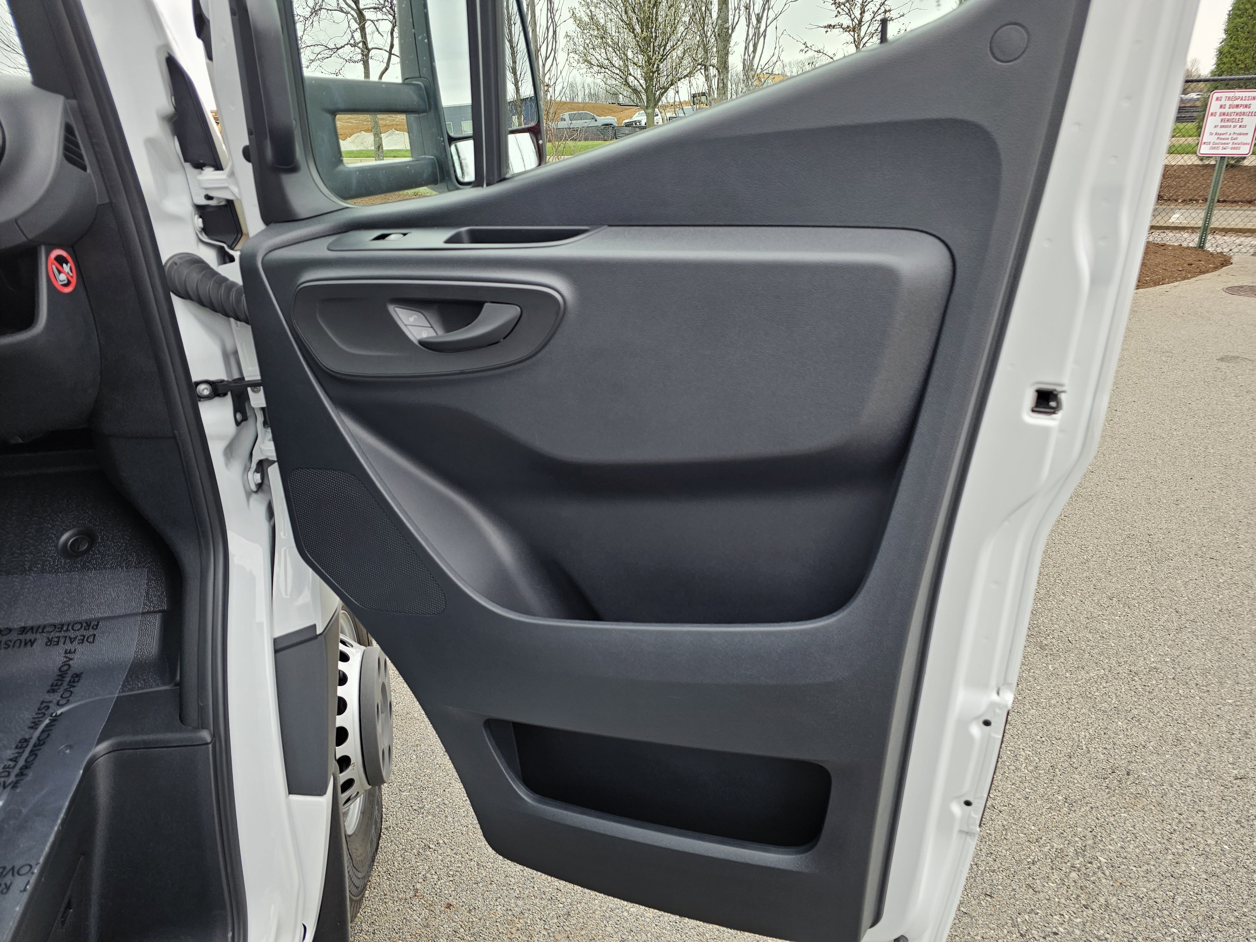 Used 2023 Mercedes-Benz Sprinter 4500 image 20