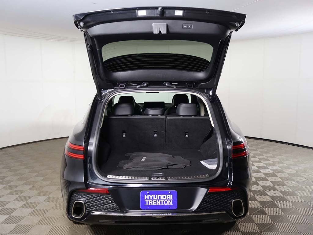Used 2025 Genesis GV70 2.5T image 15