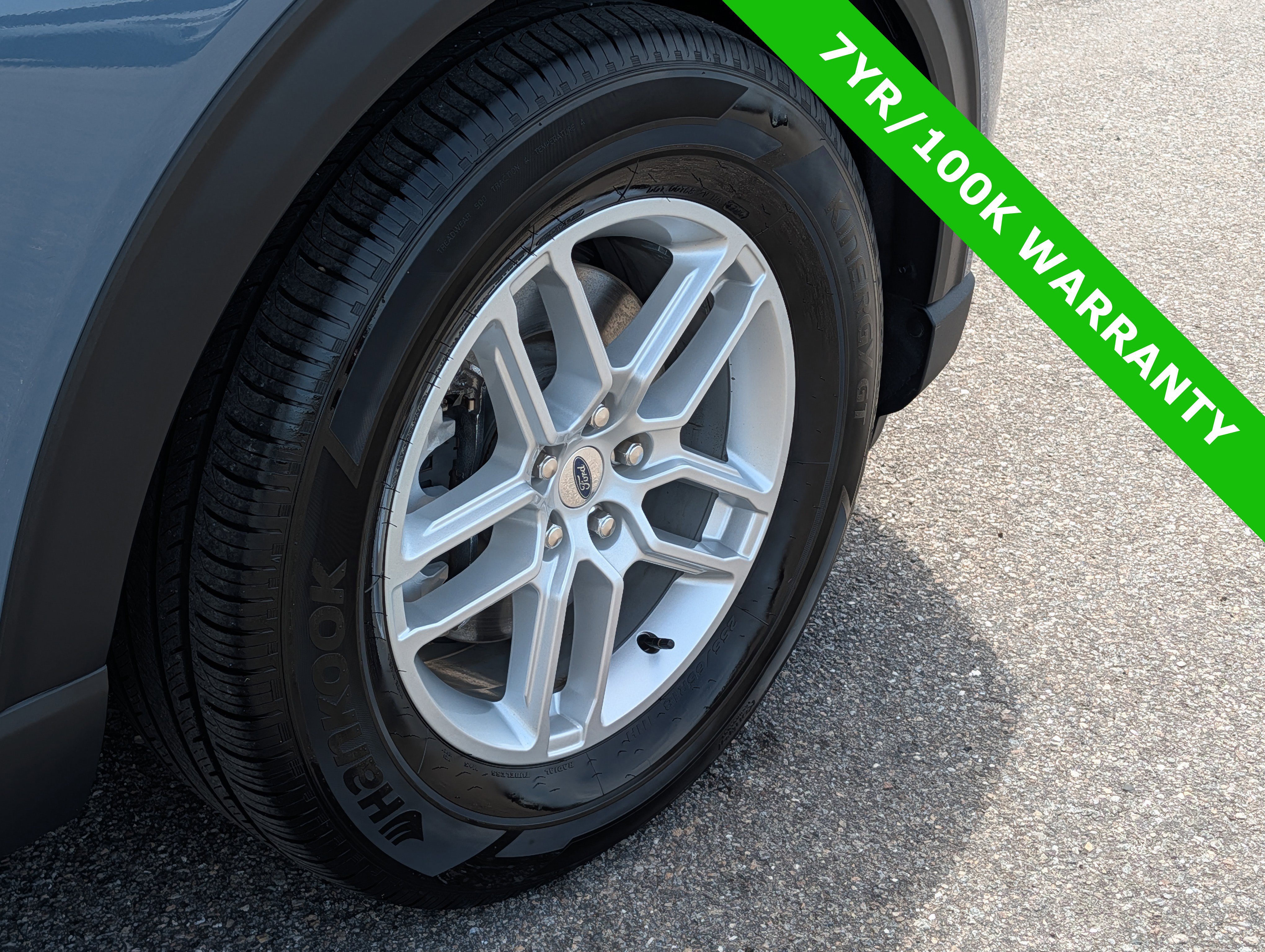 Certified 2025 Ford Explorer Active w/ Active Comfort Package RWD image 12