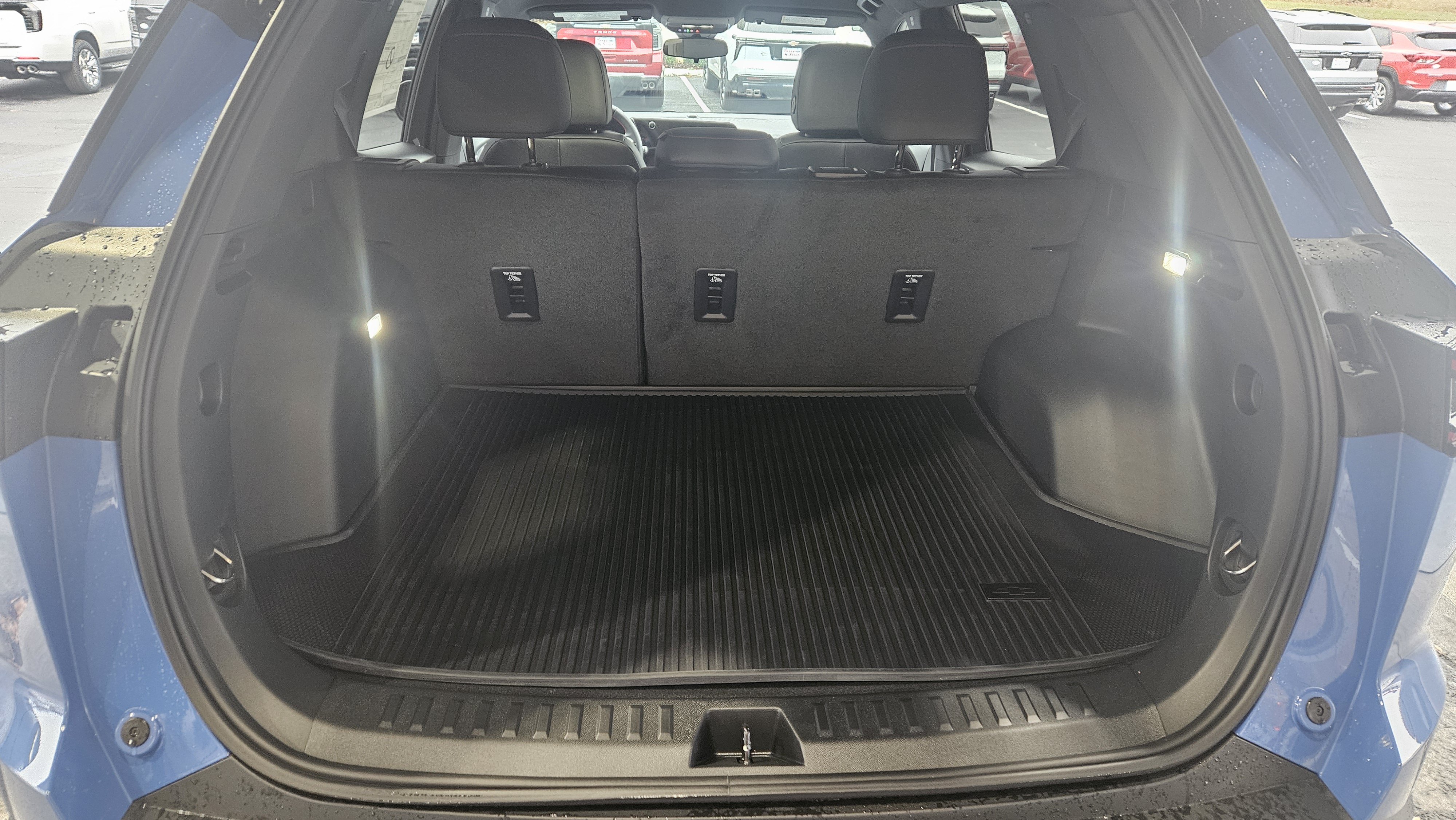 New 2026 Chevrolet Equinox RS w/ LPO, Floor Liner Package FWD image 8
