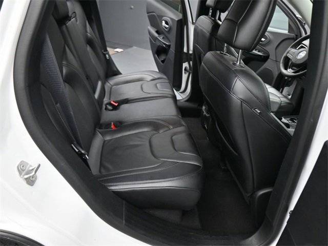 Used 2023 Jeep Cherokee Altitude Lux image 13