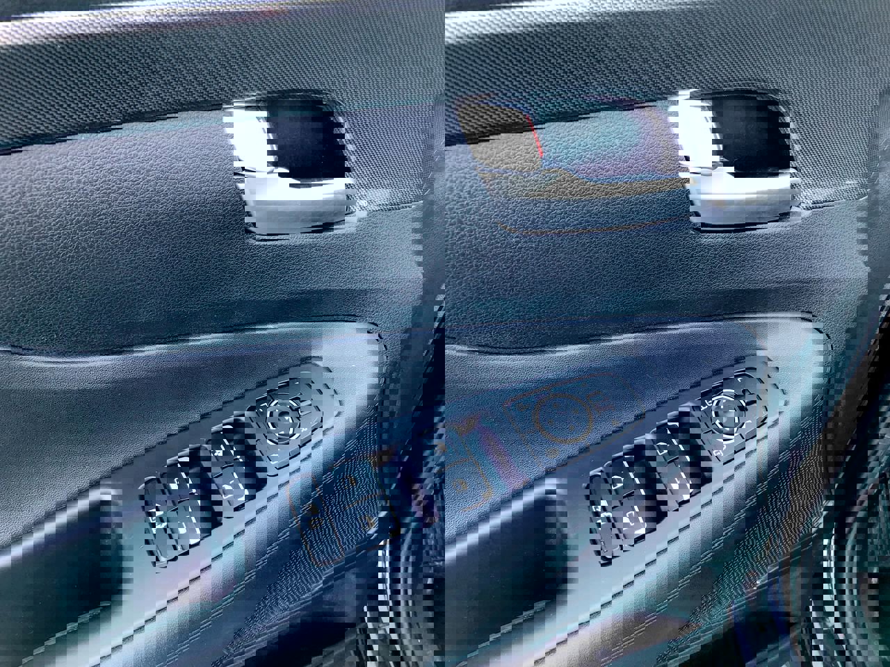 Used 2023 Hyundai Santa Fe SE w/ Cargo Package image 12