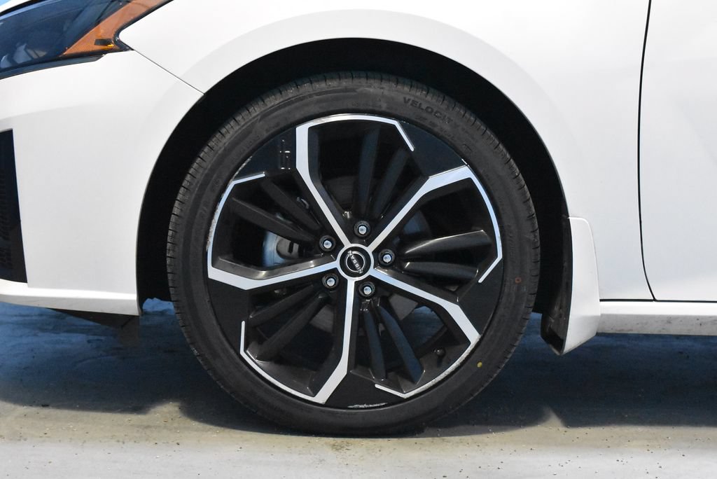 Certified 2024 Nissan Altima 2.5 SR FWD image 22