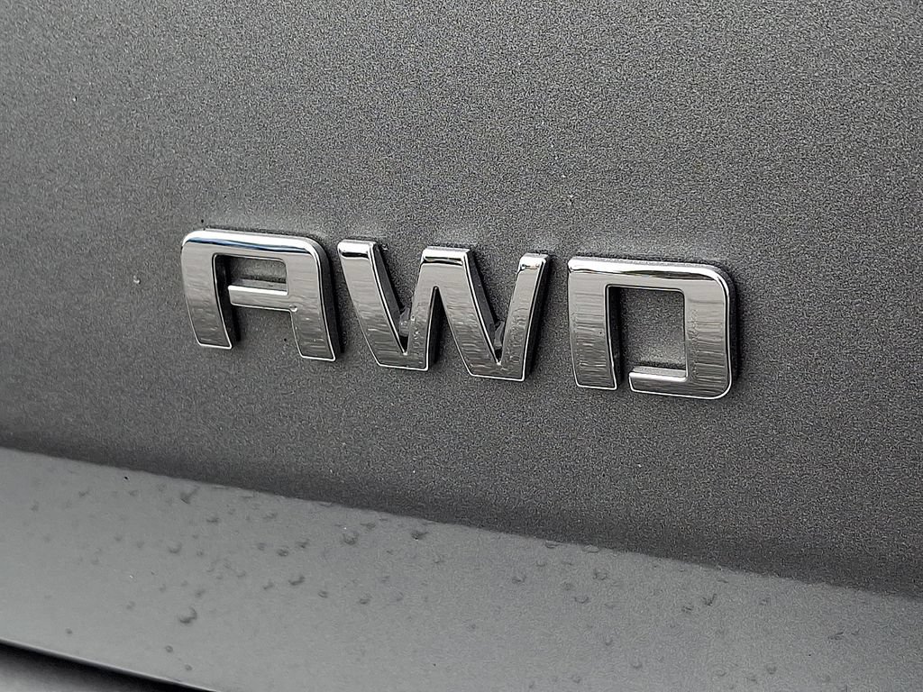 Used 2024 Chevrolet Equinox LS AWD/4WD image 32