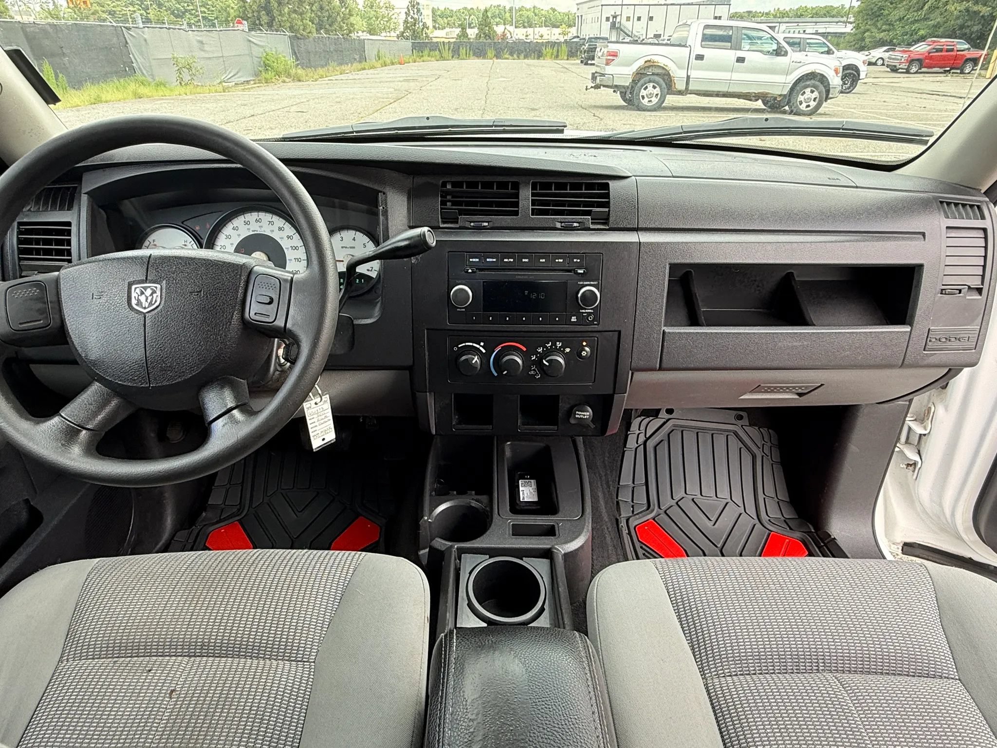 Used 2011 Dodge Dakota Big Horn RWD image 3