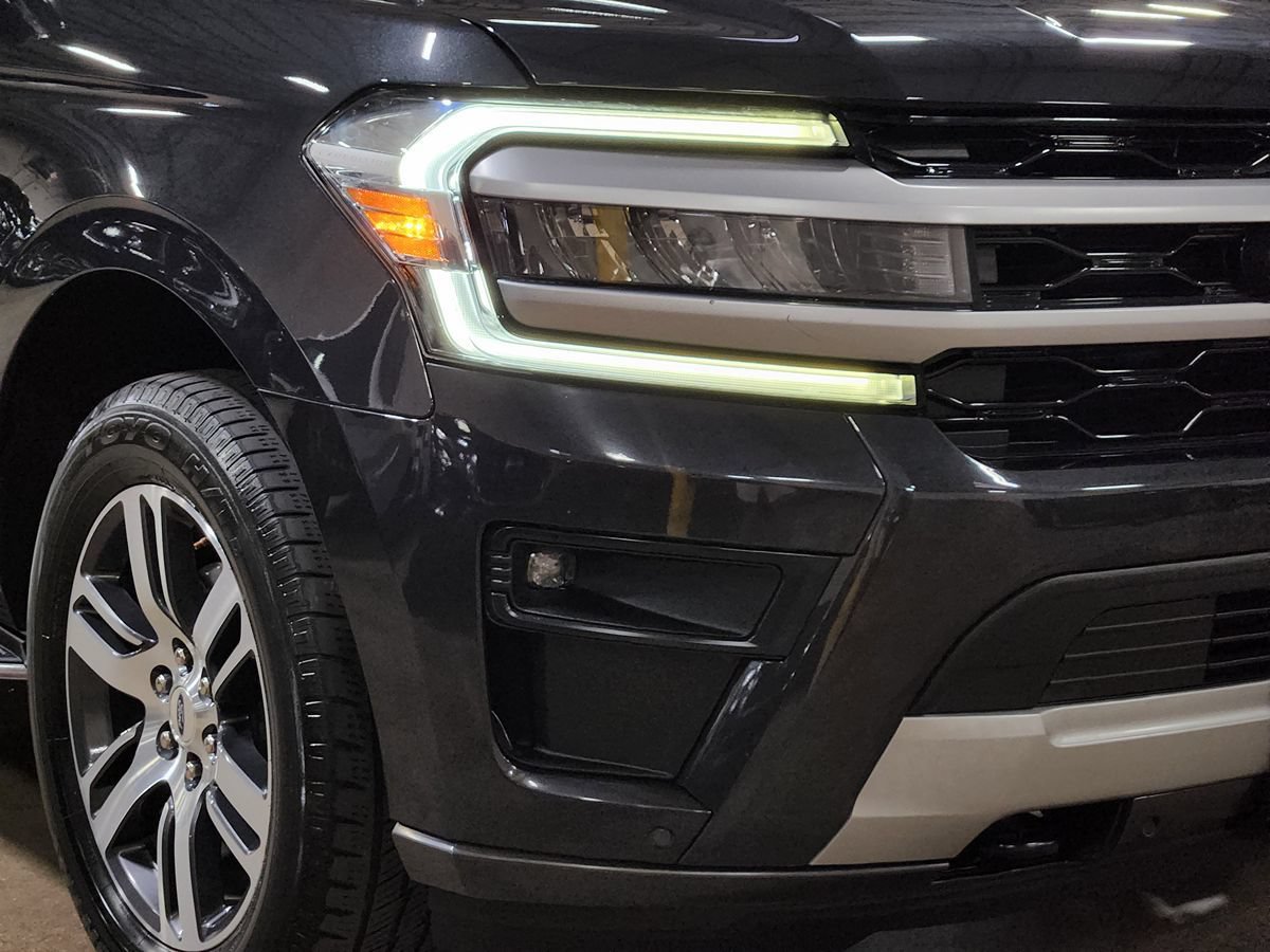 Used 2022 Ford Expedition XLT AWD/4WD image 13